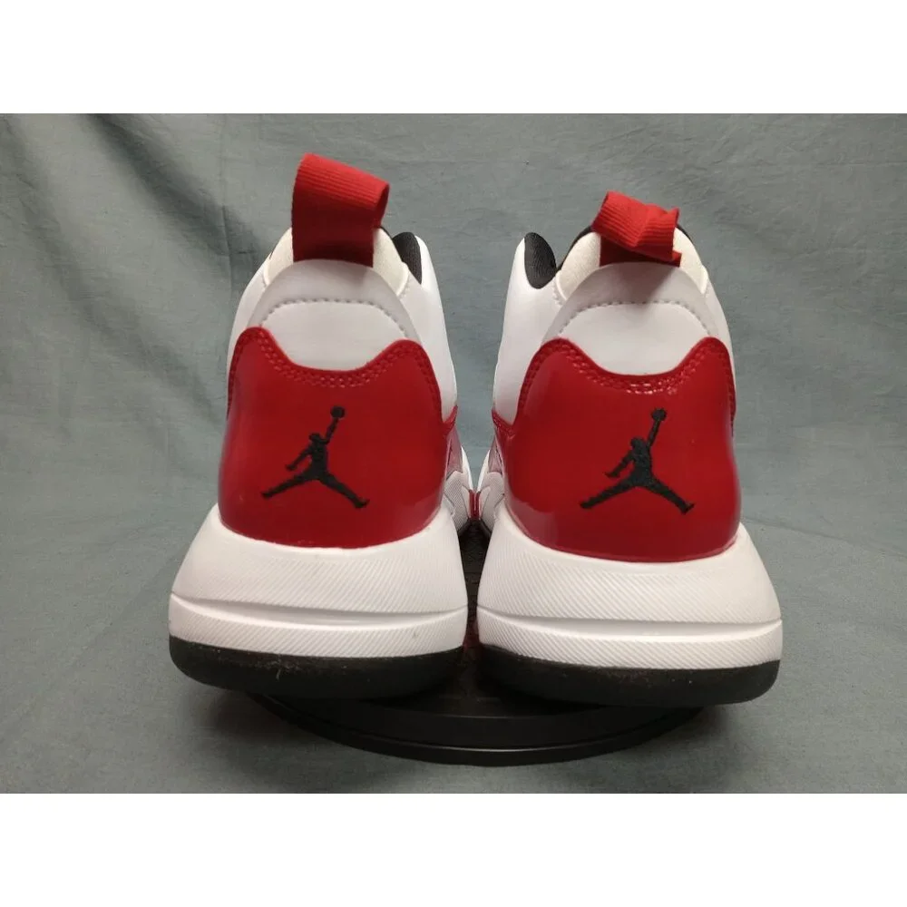 Nike Jordan Maxin 200 (GS) Boys Sneakers White Red Size 6 NEW NO BOX! - Picture 6 of 11